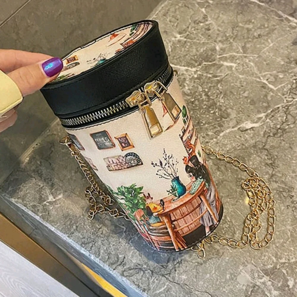 New Cylinder Art Deco Bucket Crossbody Bag | Graphic Print & Gold Chain - Picture 3 of 5
